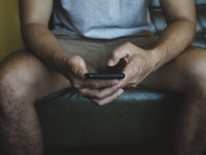dependent de telefon